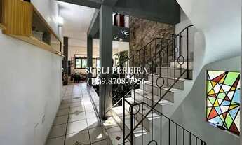 Imagem 7: Casa de condomínio para venda tem 459 metros quadrados com 5 quartos em Granja Viana II