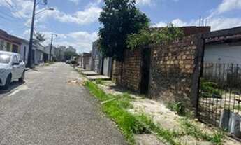 Imagem 4: Aluga Casa de 3/4 sendo uma suíte e três vagas e quintal !