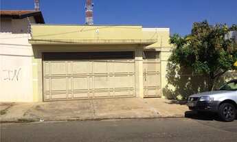 Imagem: Casa no Bairro Jardim Ouro Verde na cidade