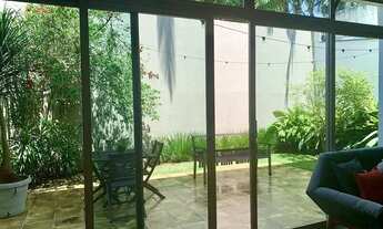 Imagem 3: Casa para venda possui 210 metros quadrados com 3 quartos em Córrego Grande - Florianópoli