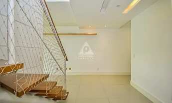 Imagem 3: Belíssima cobertura na melhor rua do Humaitá, rua sem saída com cancela, segurança 24 hora