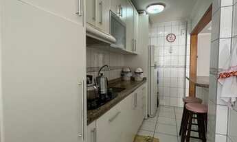 Imagem 3: Apartamento para venda tem 70 metros quadrados com 3 quartos em Coqueiros - Florianópolis