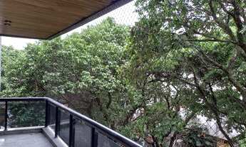 Imagem 2: 1 por Andar e Varandão no melhor ponto de Ipanema possui Hall Privativo com tranca no Elev