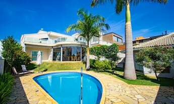 Imagem 2: Espaçoso Imóvel | 3 suítes com closet | Área Gourmet com vista Panoramica