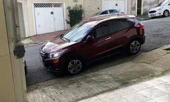 Imagem 2: Casa à venda com 143m², 3 quartos e 4 vagas