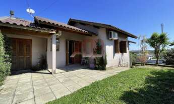 Imagem 2: Casa 2 Dormitórios com piscina e linda vista panorâmica Ref.:21100