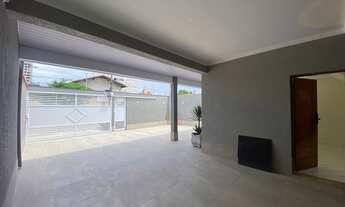 Imagem 3: Excelente sobrado alto padrão novo perto da praia