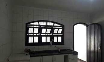 Imagem 2: Santo André - Casa Padrão - <br> Vila Lutécia