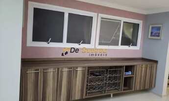 Imagem 2: Casa de condomínio para venda tem 308 metros quadrados com 4 quartos