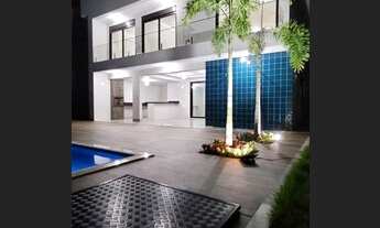 Imagem 5: Casa de condomínio sobrado para venda possui 335 metros quadrados com 5 quartos