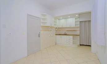 Imagem 6: Apartamento no Centro de Curitiba. Edifício Silva Lopes. Localizado em ótima região