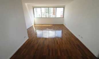 Imagem 2: Lindo apartamento com 3 dormitórios, sendo 1 suíte e 3 vagas de garagem, ótima localização