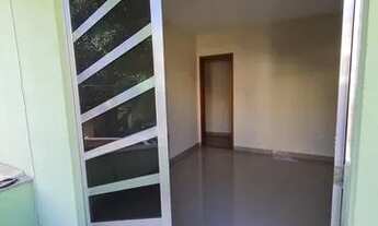 Imagem 4: Alugo ótima casa na Rua Mozart de Araújo - Bairro Silvestre