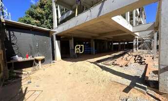 Imagem 5: Área Privativa à Venda - 3 Quartos sendo 1 com Suíte - 2 Vagas sob Pilotis - Elevador - Ót