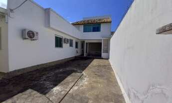 Imagem 7: Casa para venda possui 221 metros quadrados com 3 quartos