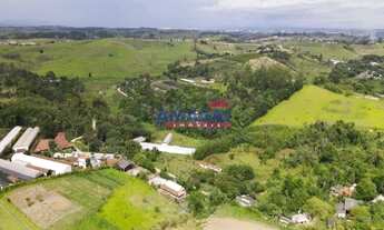 Imagem 7: Sitio em Jacareí, no bairro Santana, à venda