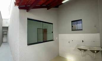 Imagem 3: Casa 3 Quartos no Bandeirantes, Com 2 Banheiros e 2 Vagas - 01