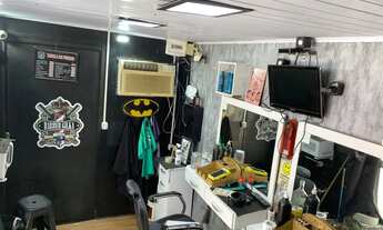 Imagem 5: Vendo Barbearia trailer toda montada em vargem pequena