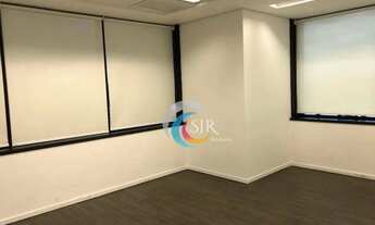 Imagem 11: Laje comercial de 775 m² com carpete e divisórias. 9 banheiros. Ar condicionado. 21 vagas