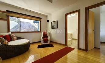 Imagem 7: Imóvel para venda possui 400 metros quadrados com 4 quartos em Piratininga - Niterói - RJ