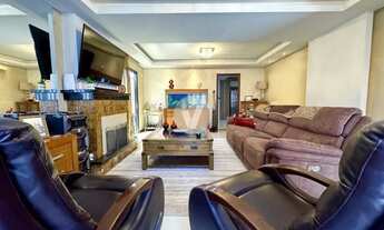 Imagem 3: Casa única em Camobi à venda, 3 dormitórios, espaço gourmet, quintal e piscina!