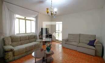 Imagem 2: Casa à Venda - Sagrada Família, 4 Quartos, 202 m2