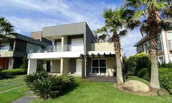 Imagem: Casa de Alto Padrão em Condomínio Beira