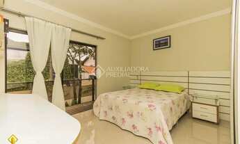 Imagem 7: Imóvel para aluguel tem 320 metros quadrados com 4 quartos em Itacorubi - Florianópolis