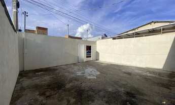 Imagem 4: Casa com laje 2 Quartos (1 Suíte) na Fazendinha Reformada e Desocupada