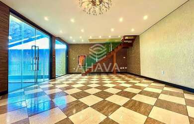 Imagem 3: Casa com 4 Quartos à Venda - 640m² - Trevo - Próximo à Avenida Otacílio Negrão de Lima