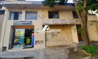 Imagem: IMÓVEL COMPOSTO POR 02 CASAS E 02 LOJAS