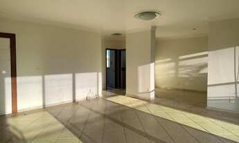 Imagem 3: Apartamento para Venda em Volta Redonda, JARDIM AMÁLIA, 4 dormitórios, 1 suíte, 3 banheiro