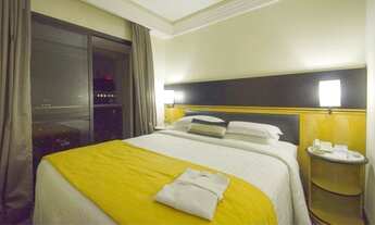 Imagem 4: Flat no pool na Granja Julieta para investimento