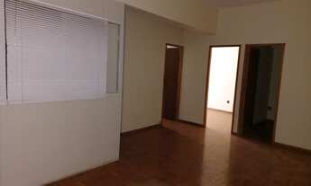 Imagem 5: EXCELENTE CONJUNTO COMERCIAL COM 04 SALAS, COZINHA, 02 BANHEIROS PARA LOCAÇÃO NO CENTRO