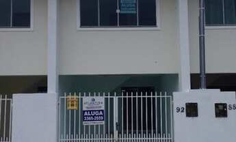 Imagem: Sobrado com 2 suítes no Santa Regina