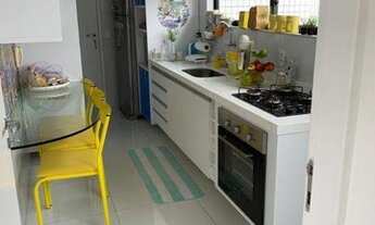 Imagem 2: Apartamento alto padrão com móveis planejados, pronto para morar! - Jaqueira - Recife/PE