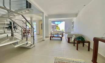 Imagem 5: Sobrado para venda possui 200 metros quadrados com 3 quartos em Boraceia - Bertioga - SP