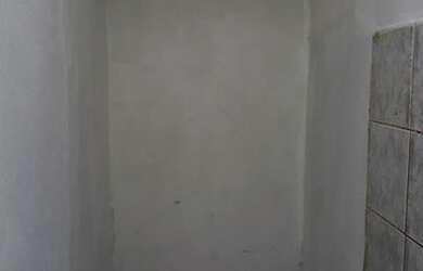 Imagem 6: Quitinete com 20 m² , com quarto, banheiro e cozinha.<br>Água e luz individualizada