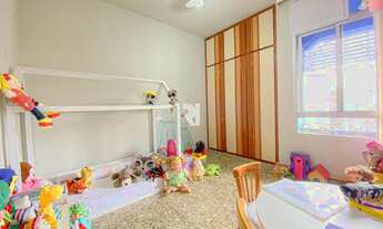 Imagem 2: Apartamento para venda com 160 metros quadrados com 2 quartos em Praia do Canto - Vitória