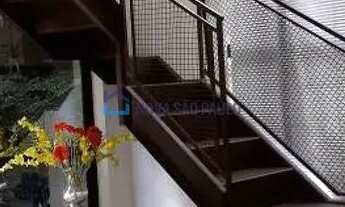 Imagem 4: Loja com mezanino e área verde Rua Cubatão