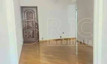 Imagem 2: Apartamento para venda tem 65 metros quadrados com 2 quartos em Tijuca - Rio de Janeiro