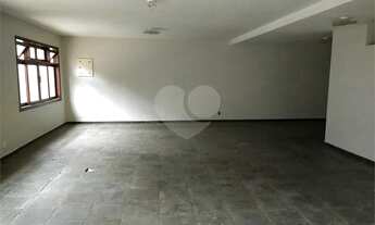 Imagem 7: Belíssima casa com quatro suítes, espaço gourmet e piscina