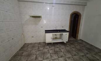 Imagem 3: Casa para aluguel possui 50 metros quadrados com 2 quartos em Parque das Américas - Mauá