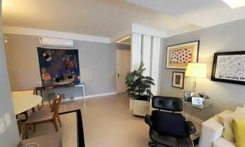 Imagem 4: Apartamento para venda possui 135 metros quadrados com 3 quartos em Icaraí - Niterói - RJ