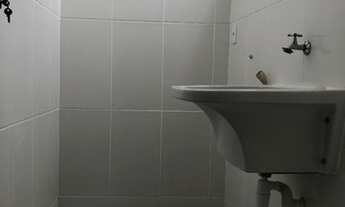 Imagem 6: Apto reformado em Neves/SG, com 3 quartos, 2 salas, cozinha, banheiro e área de serviço