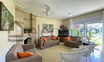 Imagem 5: Elegance Imóveis: Elegante casa térrea com 4 dormitórios, mobiliada, poucas quadras do mar