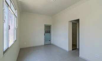 Imagem 2: Apartamento de 02 quartos em Irajá