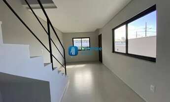 Imagem 3: Sobrado com 02 dormitórios no bairro Forquilhas, em São José