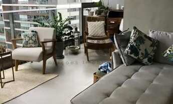 Imagem 2: Apartamento mobiliado com sala ampliada e sol de manhã ao final da tarde, 1 dorm e sala am