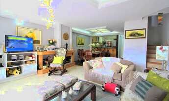 Imagem: Elegance Imóveis Elegante triplex localizado